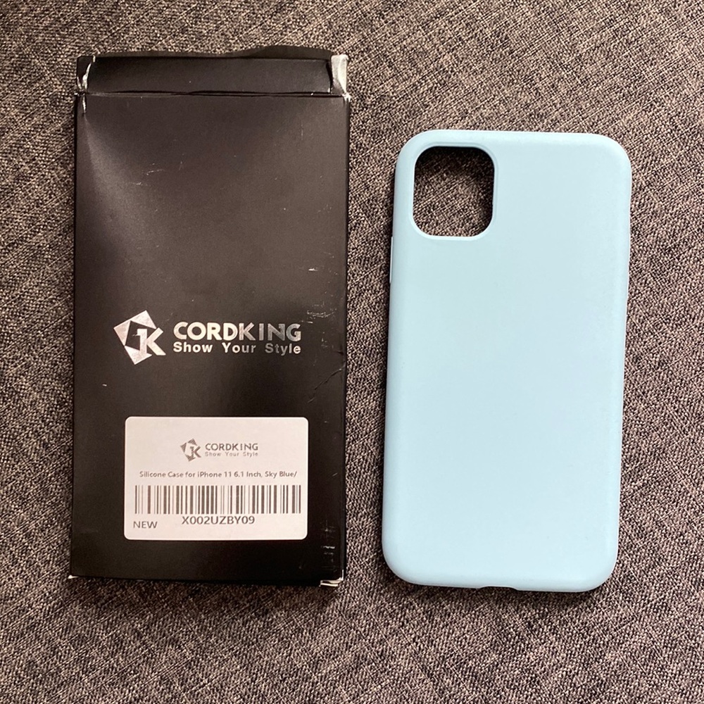 iPhone 11 Max / IPhone 11 6.1 inch Silicone sky blue case. Brand new.